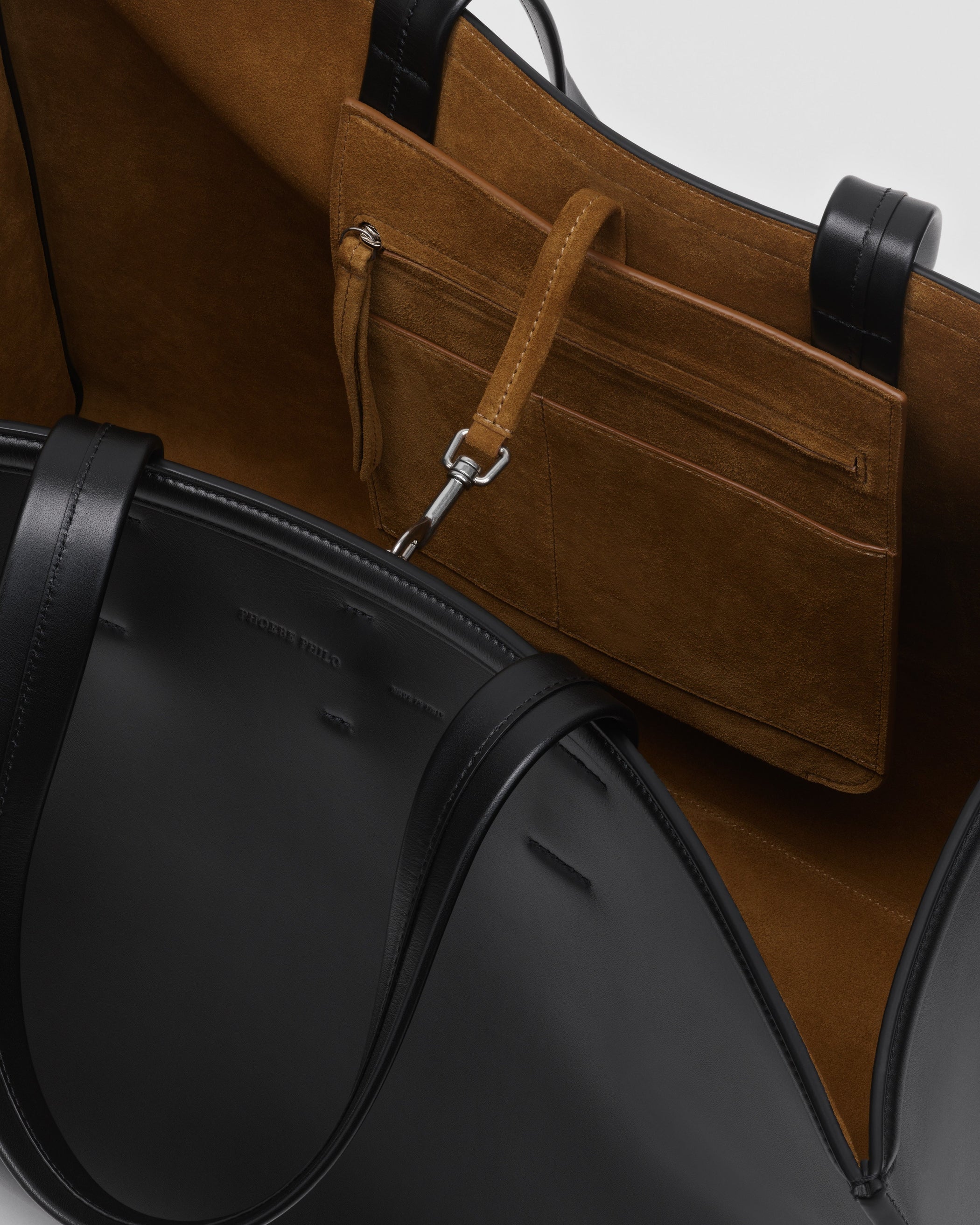 Close up detail view of XL CABAS BAG in black leather