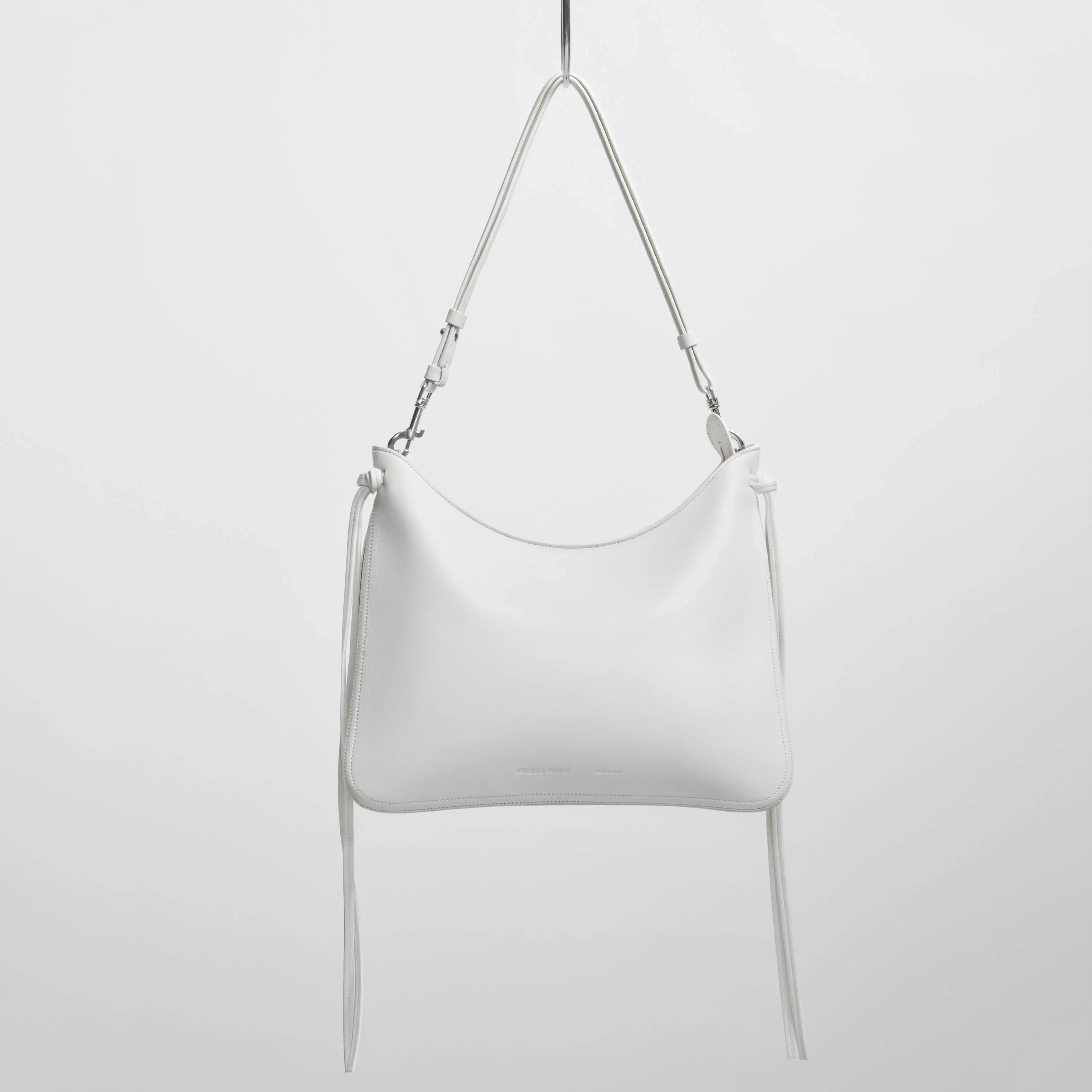 【PHOEBE PHILO】人気★Gig Bag レザー ショルダーバッグ PHOEBE PHILO | GIG BAG | BLACK LEATHER