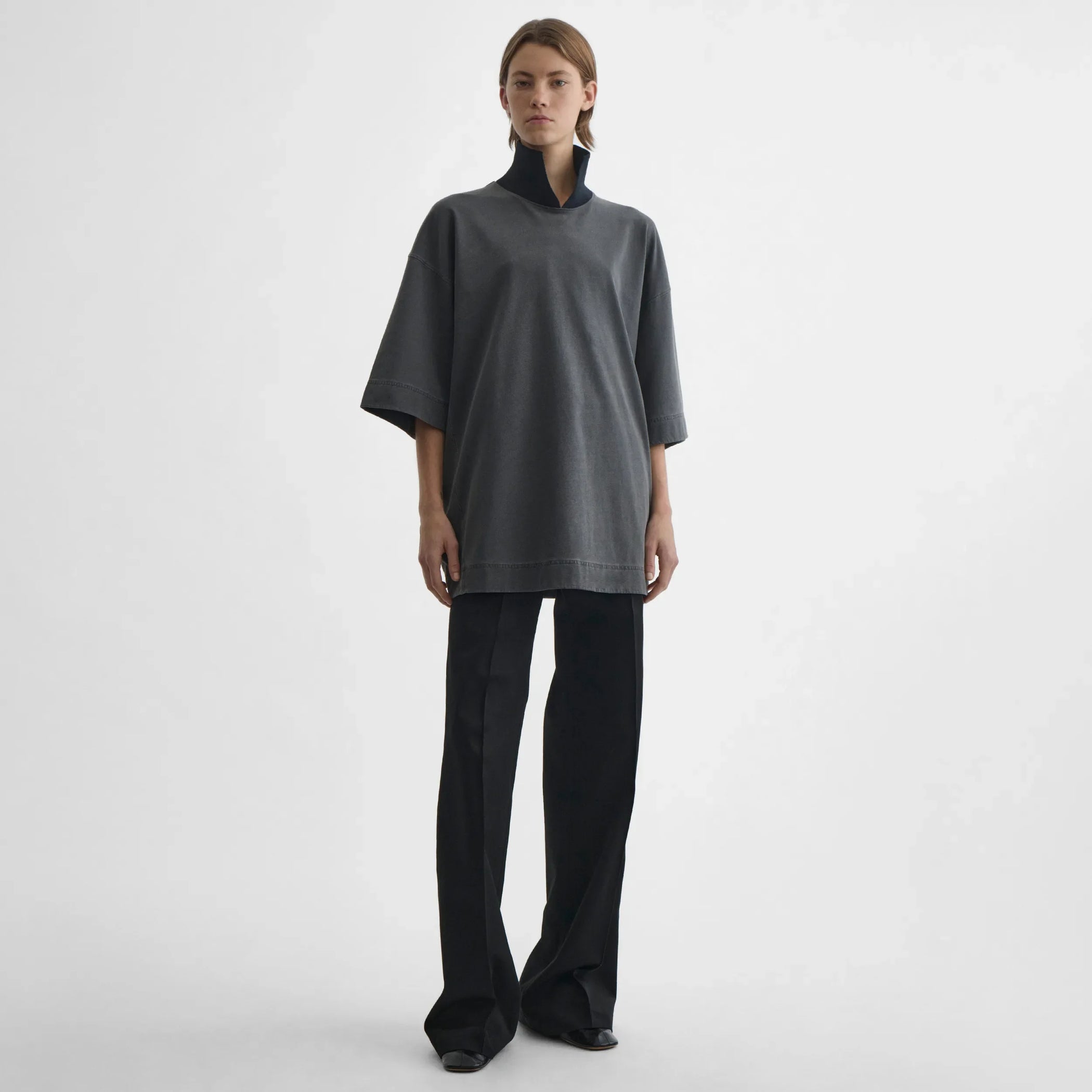 CUT COLLAR T-SHIRT | washed black cotton